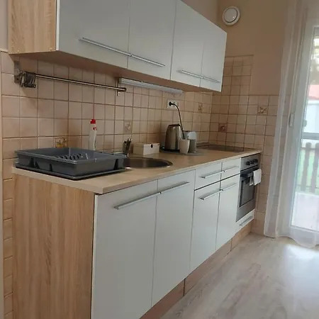 Апартаменти Hattyu Apartman Сегед