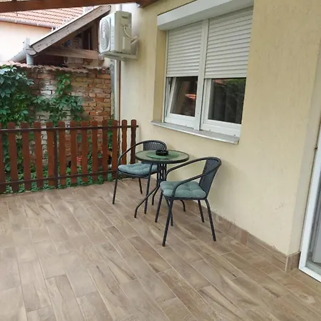 Hattyú Apartman Apartman